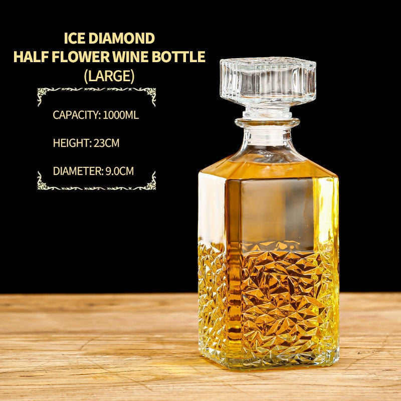 800-1000ml High-grade Range of Decanters. Whisky and Wine Dispensers. Crystal Glass Bottle Wine With Screw Cap Aerator, Mirror Jug and Gift Bar Decoration