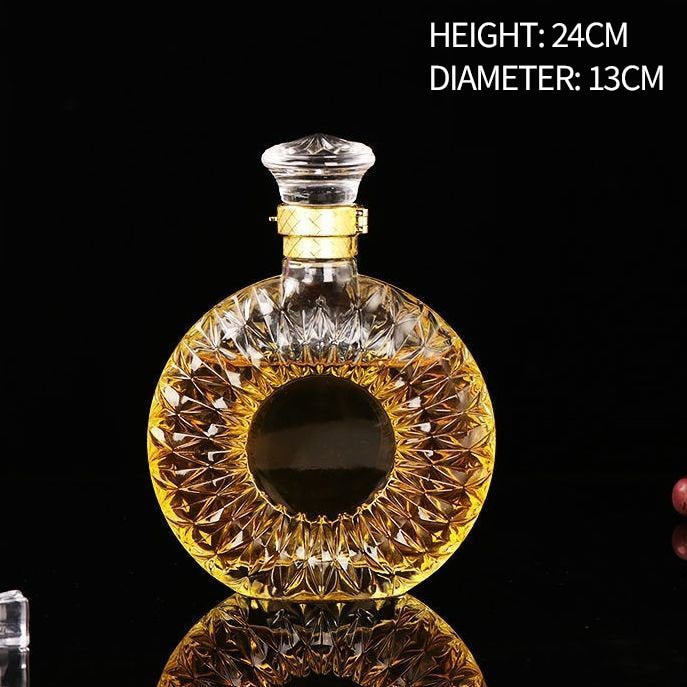 800-1000ml High-grade Range of Decanters. Whisky and Wine Dispensers. Crystal Glass Bottle Wine With Screw Cap Aerator, Mirror Jug and Gift Bar Decoration