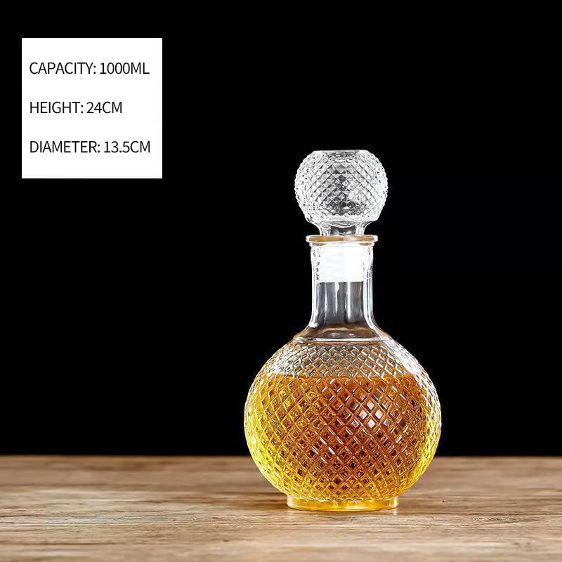 800-1000ml High-grade Range of Decanters. Whisky and Wine Dispensers. Crystal Glass Bottle Wine With Screw Cap Aerator, Mirror Jug and Gift Bar Decoration