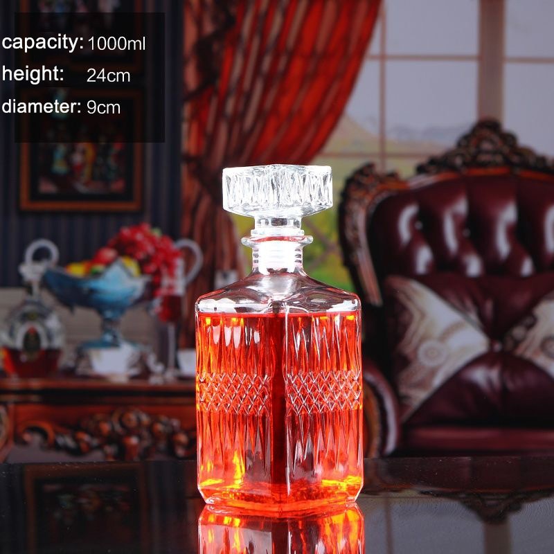 800-1000ml High-grade Range of Decanters. Whisky and Wine Dispensers. Crystal Glass Bottle Wine With Screw Cap Aerator, Mirror Jug and Gift Bar Decoration