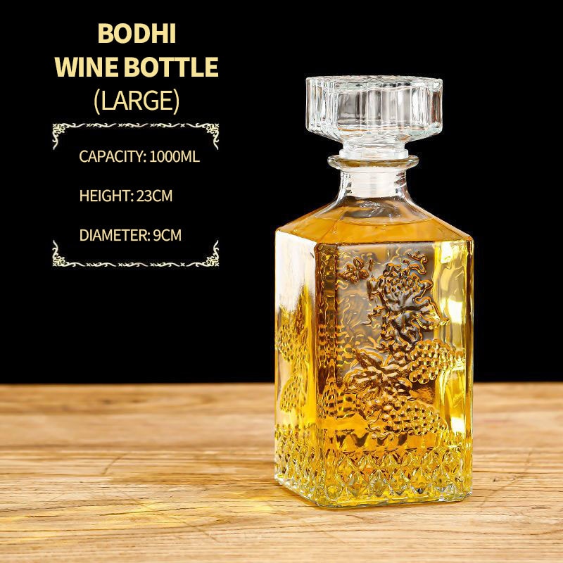 800-1000ml High-grade Range of Decanters. Whisky and Wine Dispensers. Crystal Glass Bottle Wine With Screw Cap Aerator, Mirror Jug and Gift Bar Decoration